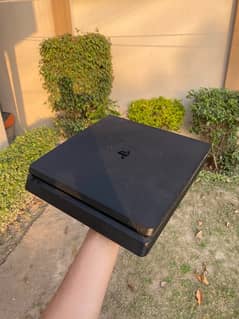 PS4 Slim 500GB With Original Controller