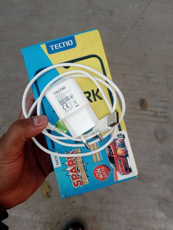 Tecno Spark 6 Go Complte Box 64+4 3