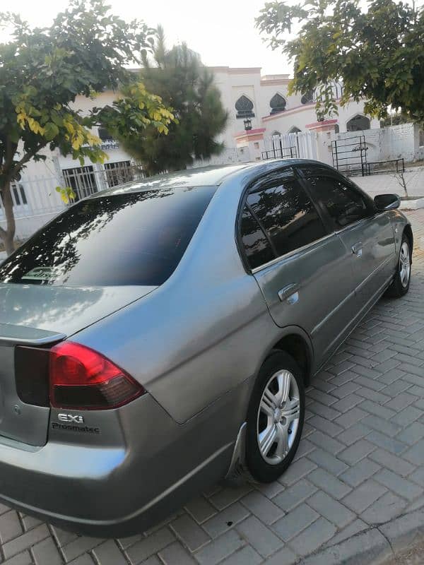 Honda Civic EXi 2004 4