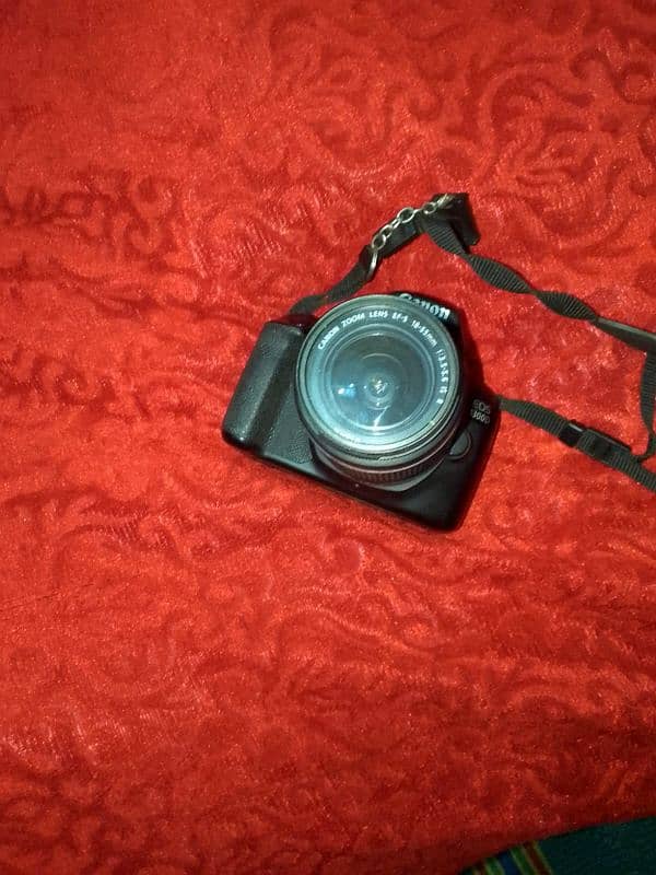 canon 1300D brand new condition without scratch 2