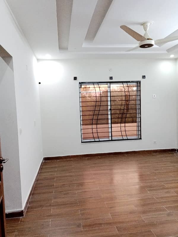 Beautiful Upper Portion For Rent 3