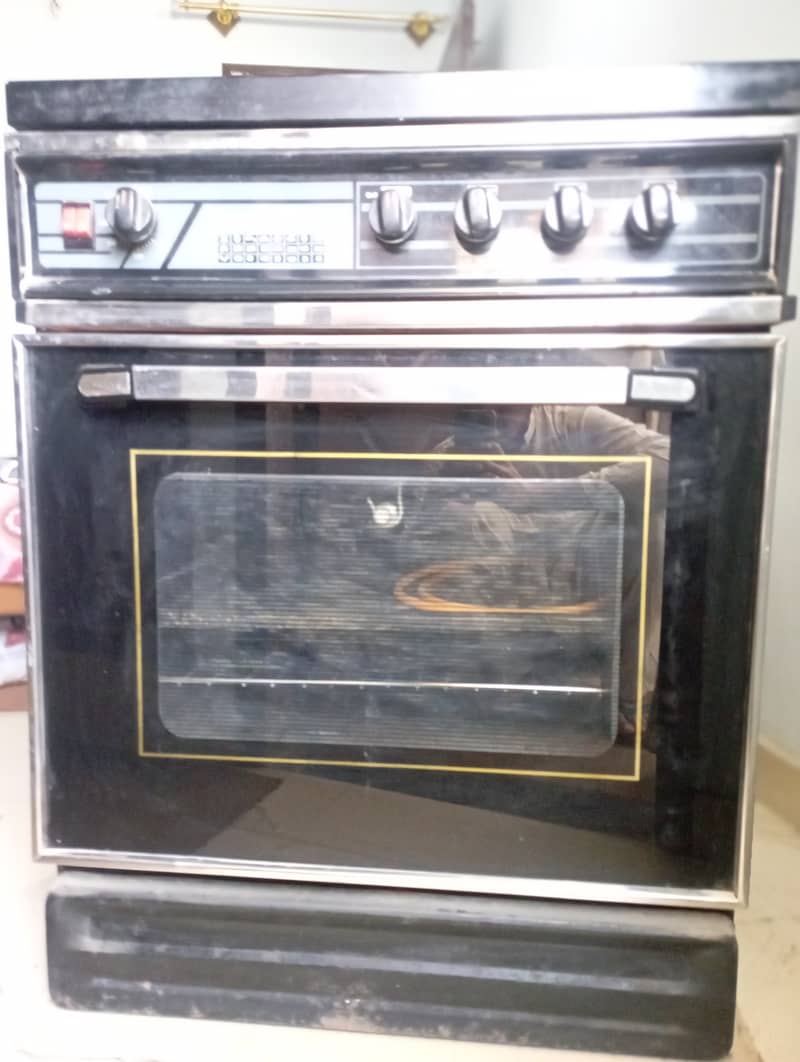 3 burner stove + oven branded 3