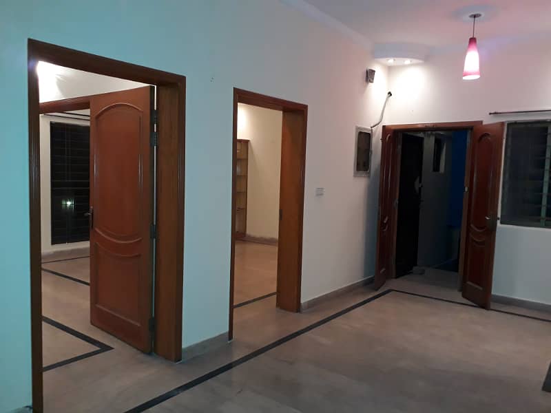 DHA 1 Kanal Ideal Upper Portion With Separate Gate For Rent For Rent In Phase 3 4