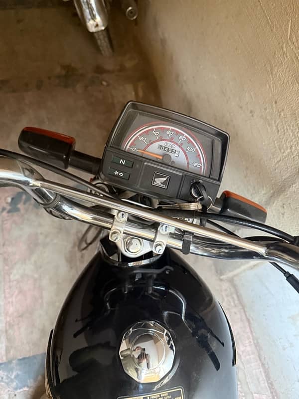 new zero meter bike hain3 service  be hain golden number hain 4