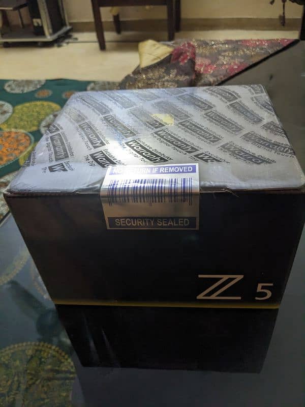 I am selling z5 box pack 0