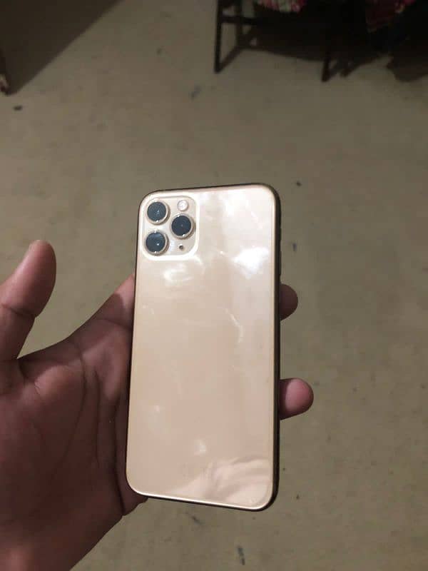 iPhone 11 pro factory waterpack 0