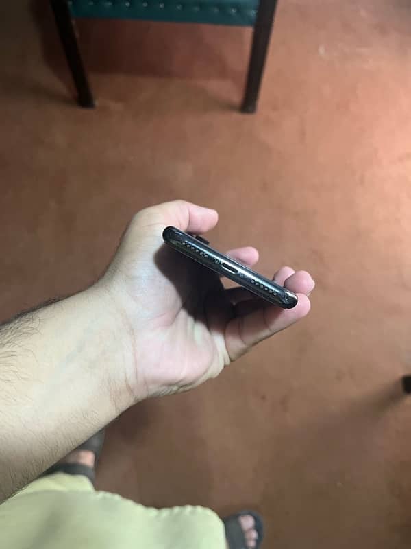 IPhone X 256Gb SCOM sim working 3