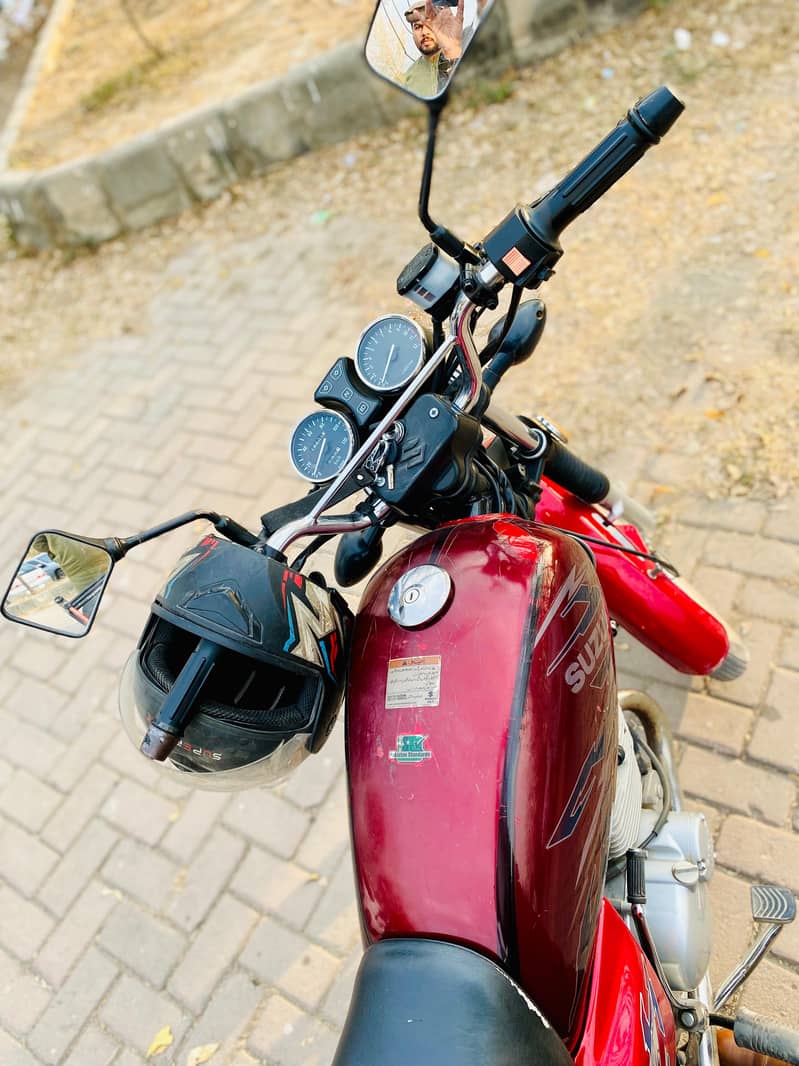 Suzuki GS 150 SE 2022 2