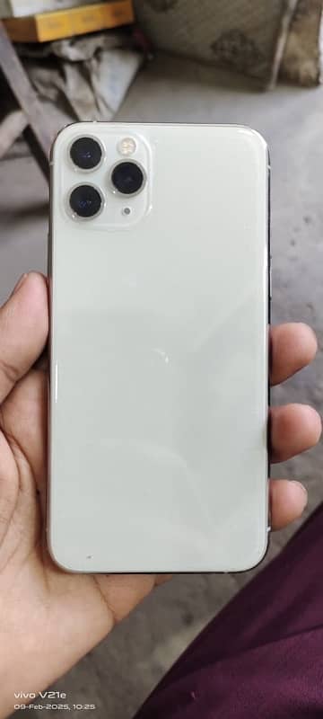 iphone 11pro 64gb pta approved 0