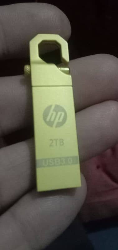 HP. . ORIGINLE 2TB USB MALAYSIA SE LAYA HY FULL NEW HY USE NAHI HUA HAY 0