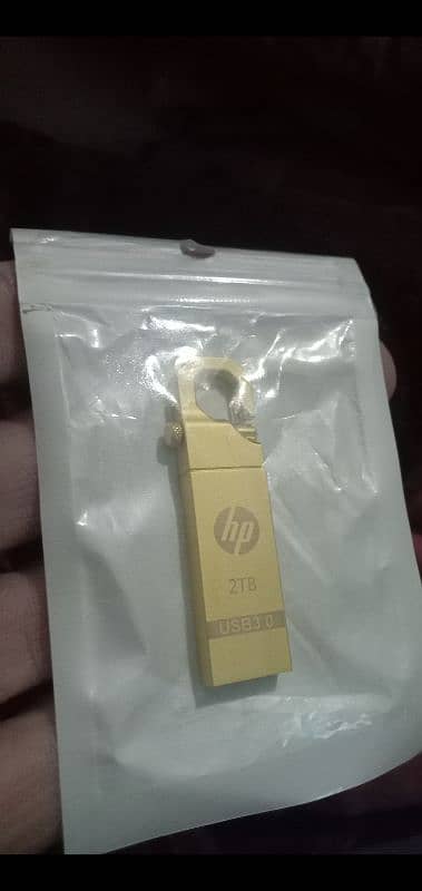 HP. . ORIGINLE 2TB USB MALAYSIA SE LAYA HY FULL NEW HY USE NAHI HUA HAY 2