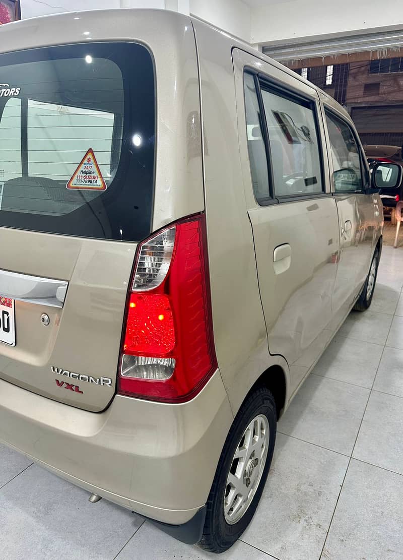 Suzuki Wagon R 2018 4