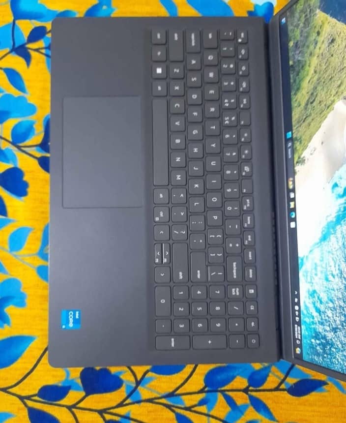 Dell i5 12th gen 120Hz Display 16gb ram 512gb SSD  laptop for sale 2