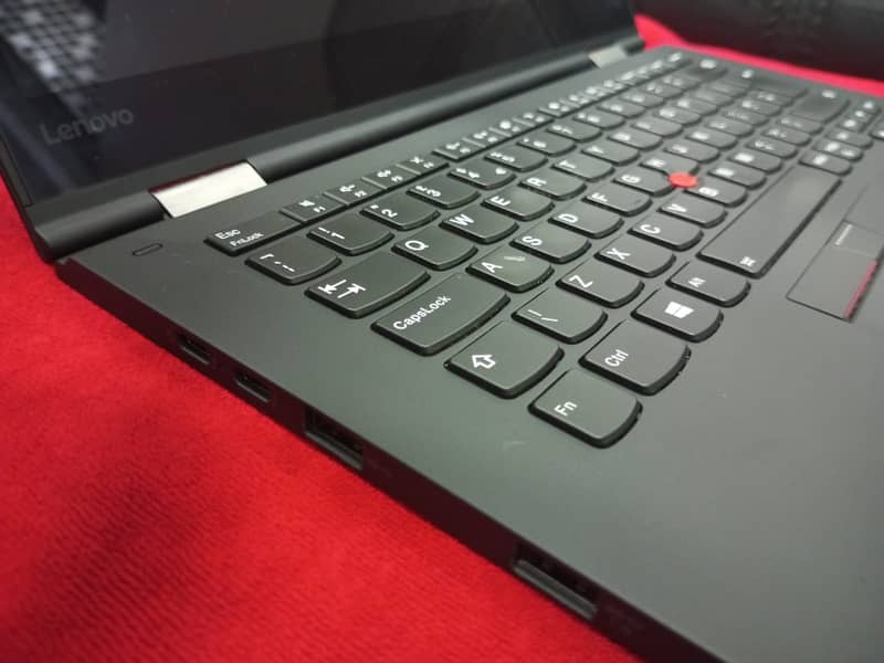 Lenovo X1 YoGa i5 7th Generation 2