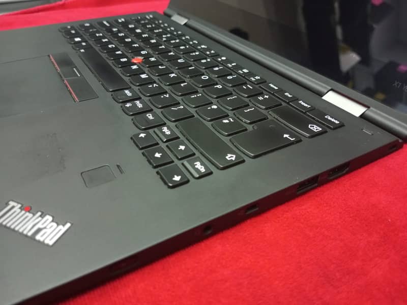 Lenovo X1 YoGa i5 7th Generation 3