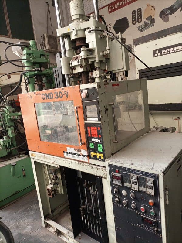 Nigata CND 30 Ton Vertical Injection Moulding 1