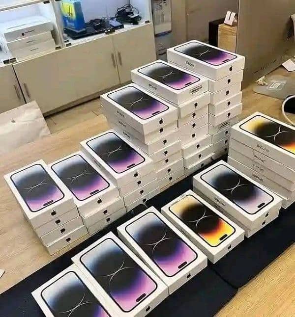 i Phone 8plus, 11,12,13,14,15 pro max on instalment Whatsap 3417642347 12