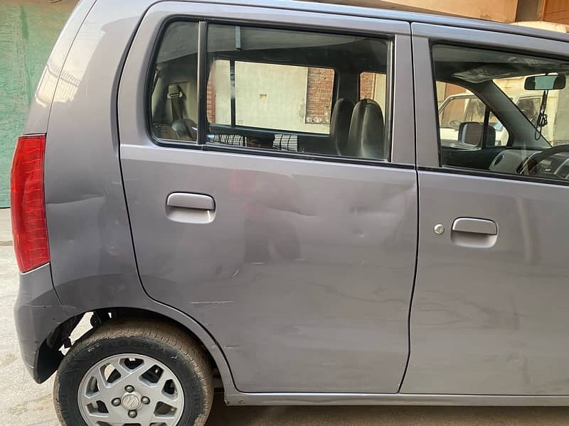 Suzuki Wagon R 2018 4