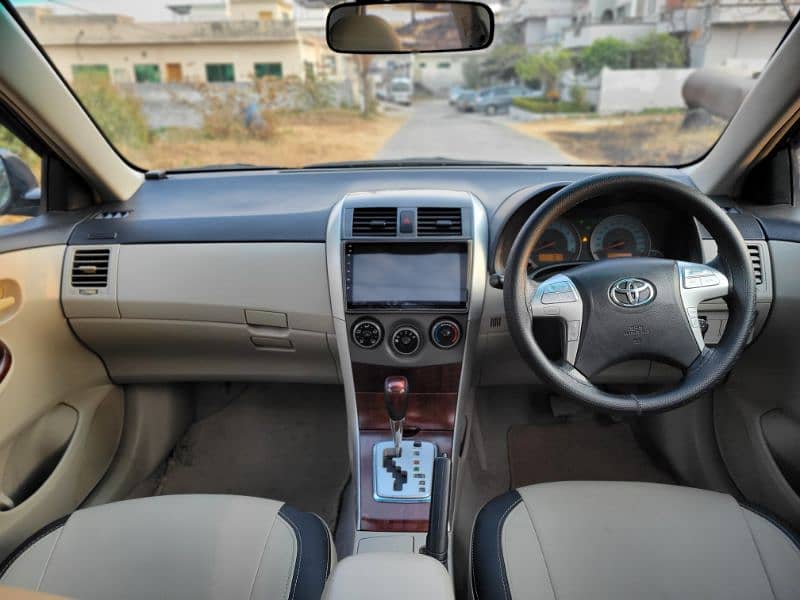 Toyota Corolla Altis 1.6 SR 2012 4