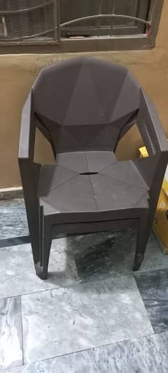 6 Chairs with Table