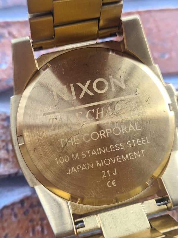 NIXON 3