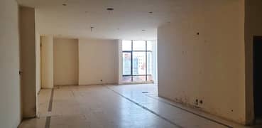 Ideal 1300 SqFt Office for Rent on Main Boulevard Gulberg Lahore