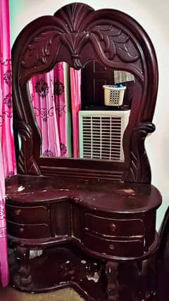 dressing table