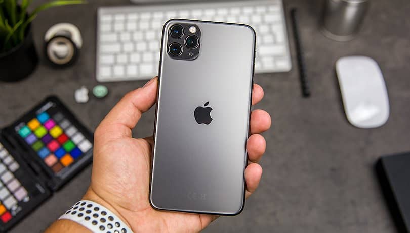 Apple iPhone 11 0