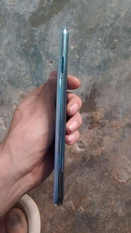 Infinix note 7. . . 6/128 5