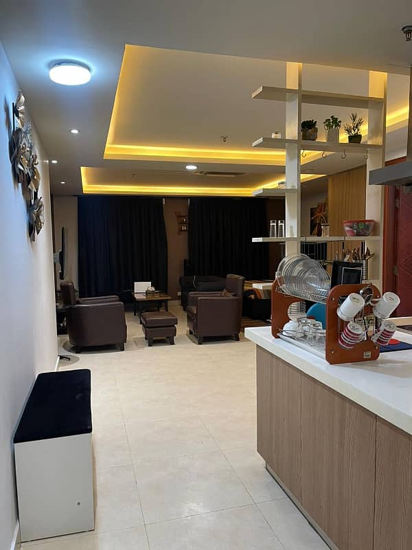 Luxurious One bed Room Apartment Gold Crest Mall 11