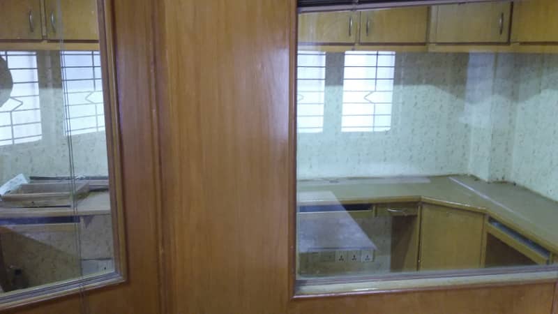 SEMI FURNISHED STUDIO OFFICE FOR SALE 10