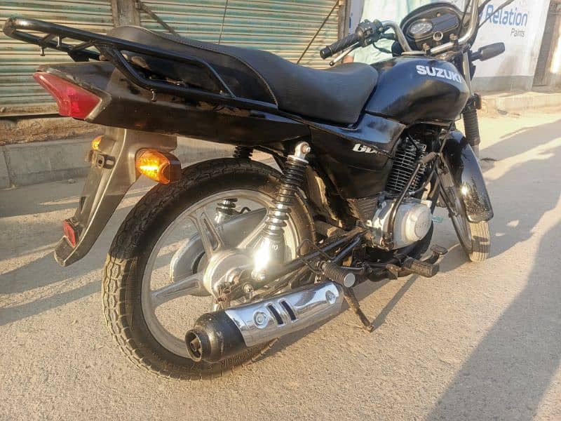 Suzuki 110 black 2