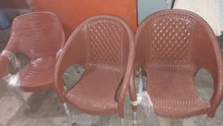 Genuine quality plastic chairs on wholesale price