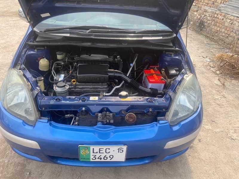 Toyota Vitz 2002 2