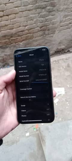 iPhone xs 10/10 condition