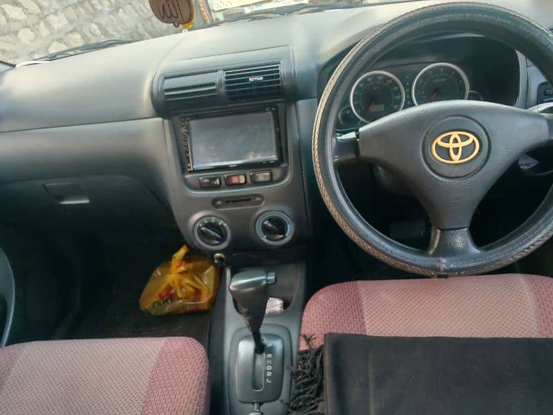 Toyota Avanza 2004 6