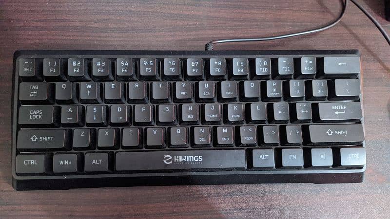 60 %  Keyboard Hi wings 600 10/10 1