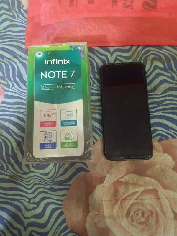 I am selling Infinix Note 7 in 10/10 condition 1