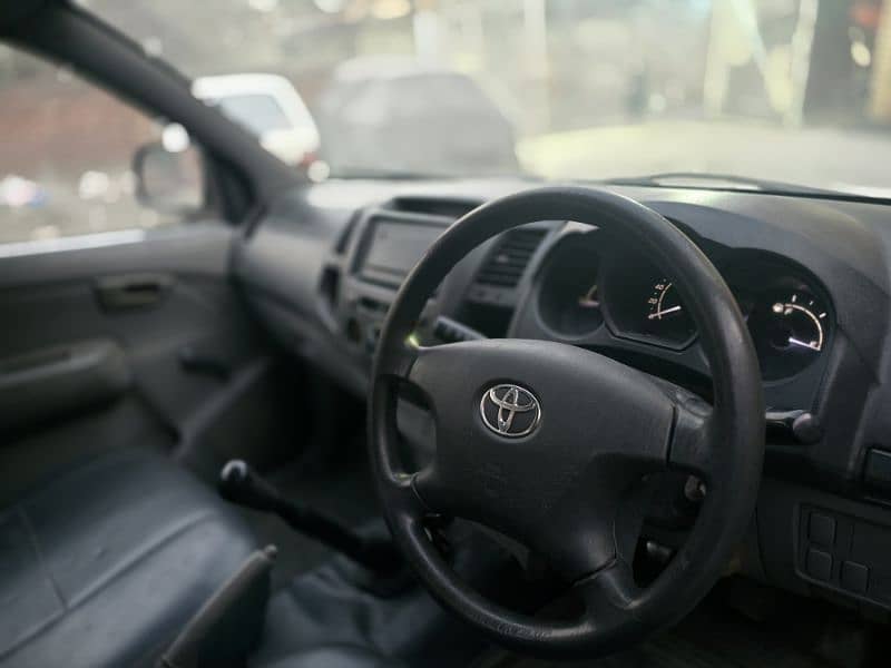 Toyota Hilux 2012 single cabin 1