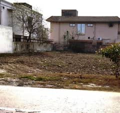 On 70 Ft Rd- 10 Marla Top Location Plot No- 2201 Block T Phase 7 DHA Lahore For Urgent Sale