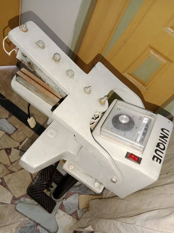 Foot sealing machine 1