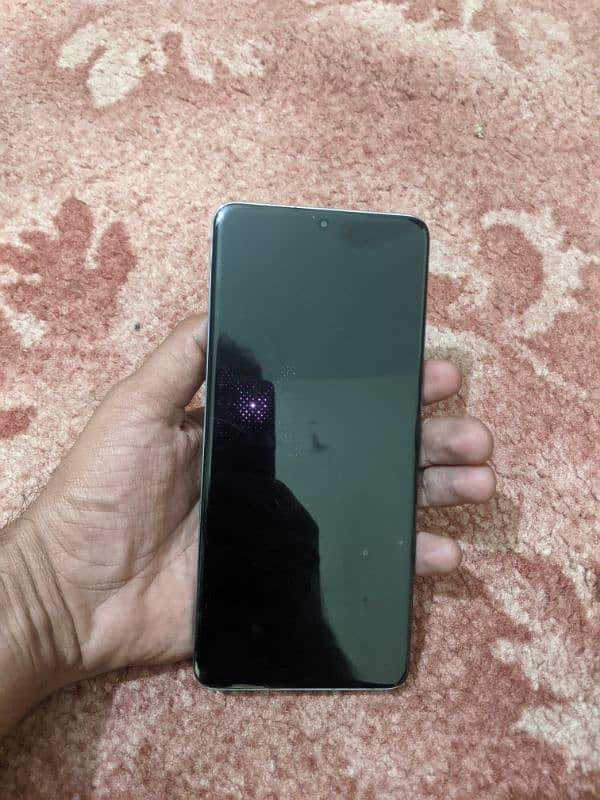 LG Velvet 1