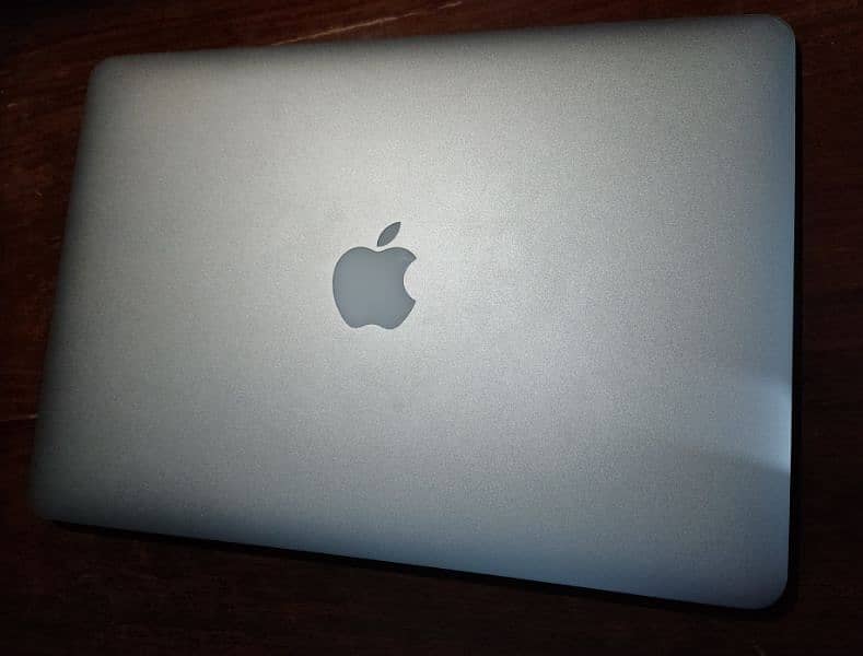 Macbook Air Mid 2013 (13 inch) 0