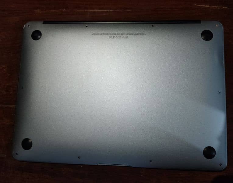 Macbook Air Mid 2013 (13 inch) 3