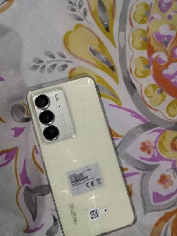 Realme C75 0