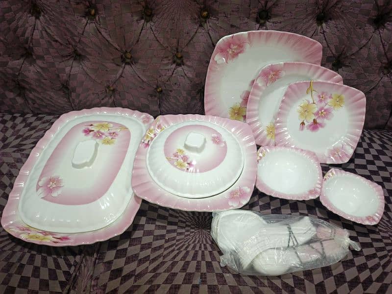 brand new diner set Grand ware brand 3