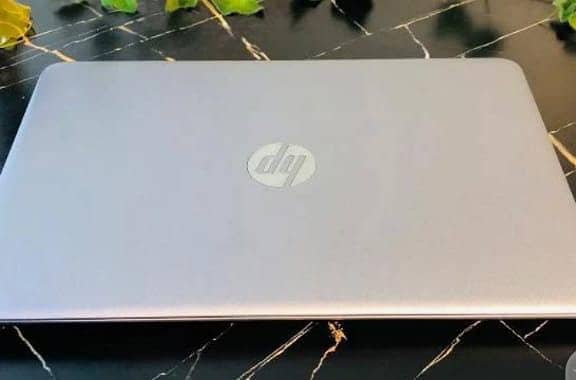 HP ELITE BOOK 1