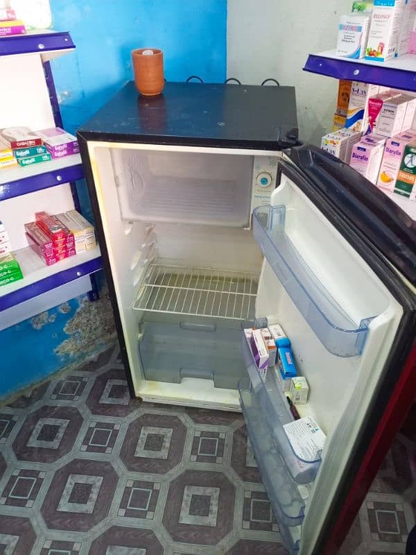 Dawlance fridge condition 10/9 1