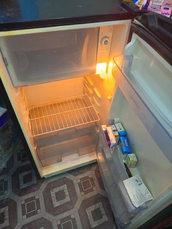 Dawlance fridge condition 10/9 4