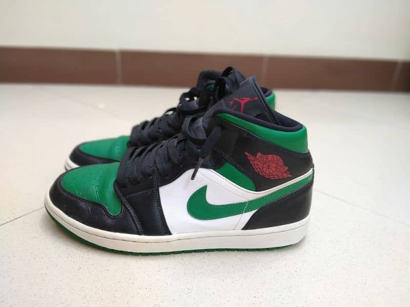 Original Jordan 1 Mid Green Toe 1